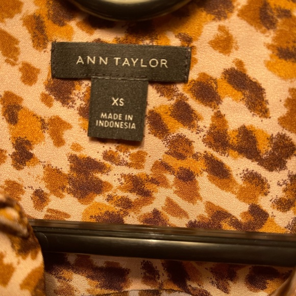 Ann Taylor Leopard Print Silk Blouse - Picture 2 of 3